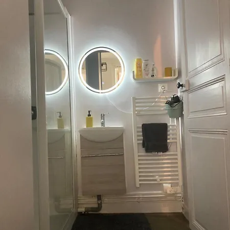 Proche Centre Appartement *